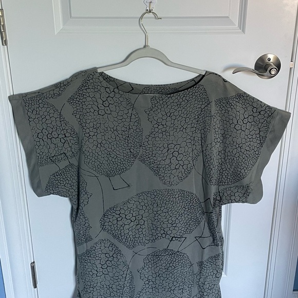 No Nasties Light Gray Goenchi Loopknit Midi Dress Size Large - 47457 - Picture 3 of 13